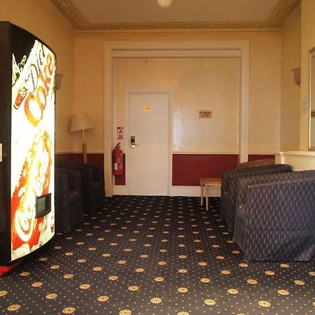 Croydon Court Hotel Exterior photo